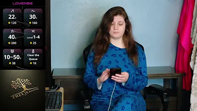 Snapshot of TreeJeanne chatting on March 14, 1:12 am TreeJeanne online show from March 14, 1:12 am