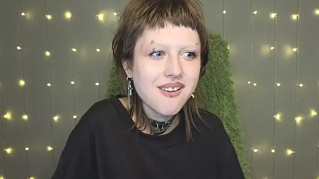 kortny yo online show from December 6, 3:52 am