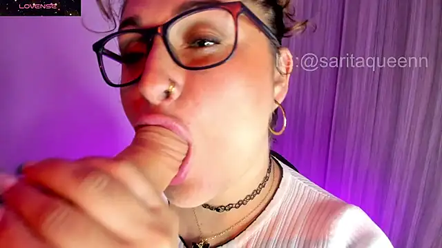 saara queen  online show from November 18, 1:33 am