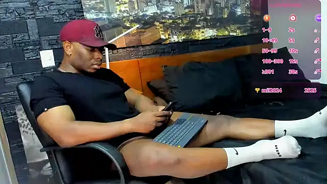 thomas santtos1 online show from January 31, 2:37 am