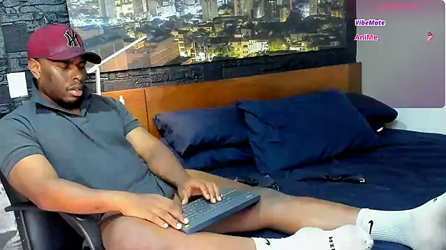 thomas santtos1 online show from February 16, 8:55 pm