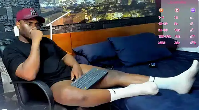 thomas santtos1 online show from February 19, 11:04 pm
