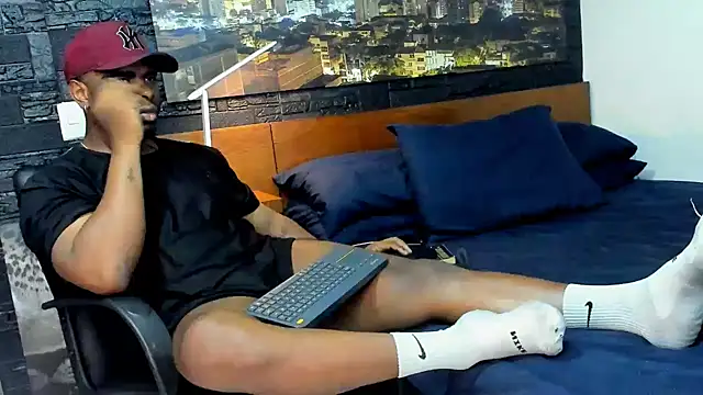 thomas santtos1 online show from March 13, 12:59 am