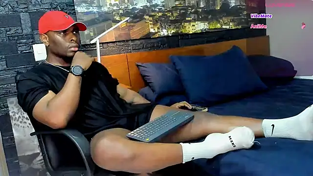 thomas santtos1 online show from March 13, 9:37 pm