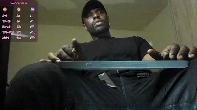 Snapshot of thomas_santtos1 chatting on July 9, 1:53 am thomas santtos1 online show from July 9, 1:53 am