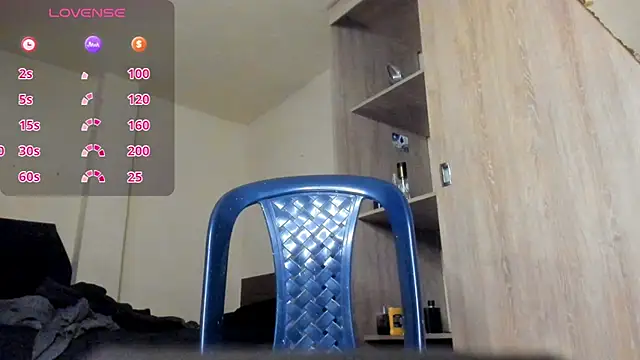 Snapshot of thomas_santtos1 chatting on July 29, 3:43 pm thomas santtos1 online show from July 29, 3:43 pm