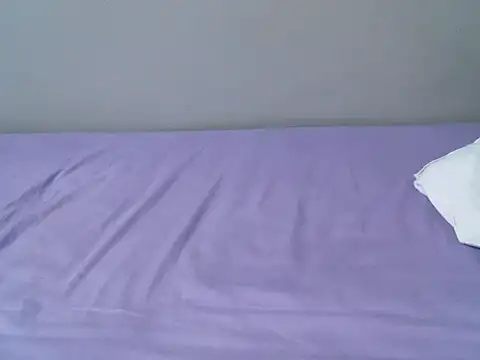 femaqueen online show from November 11, 8:31 pm