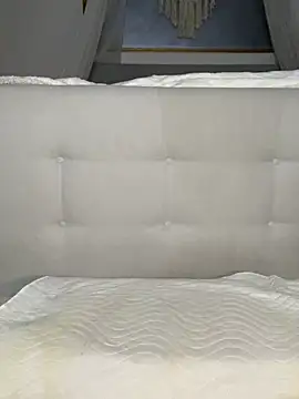 Busty-Ellie online show from January 13, 10:24 pm