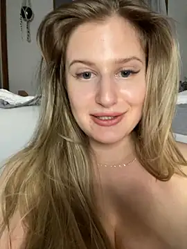 Busty-Ellie online show from January 30, 4:55 pm