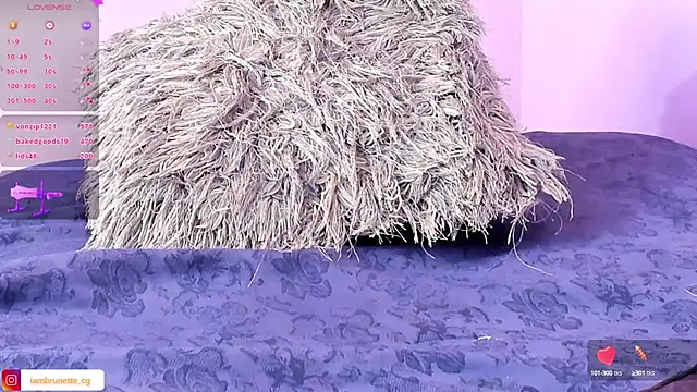 Snapshot of billiee_brunette chatting on March 18, 6:46 am billiee brunette online show from March 18, 6:46 am