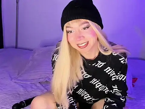 victoria qq online show from November 16, 5:51 pm