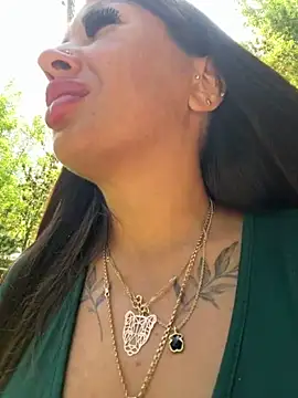 RuslanaXX online show from June 3, 5:43 am