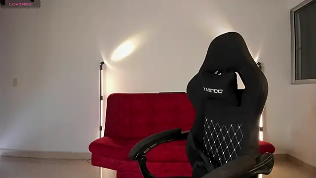 mally s1 online show from March 9, 6:00 pm