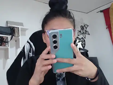 Alizon95 online show from March 25, 8:04 pm