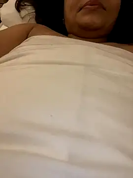 Snapshot of winterforu chatting on November 25, 9:09 am winterforu online show from November 25, 9:09 am