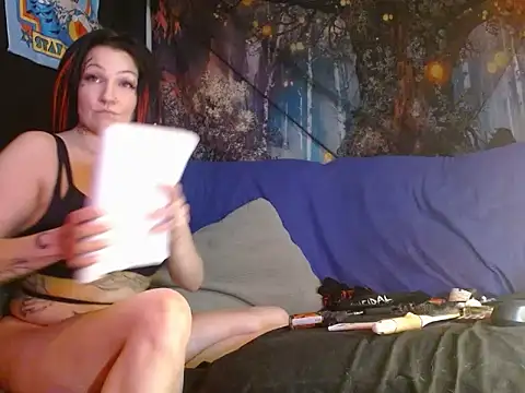Snapshot of HighCityHoney chatting on April 22, 6:31 pm HighCityHoney online show from April 22, 6:31 pm