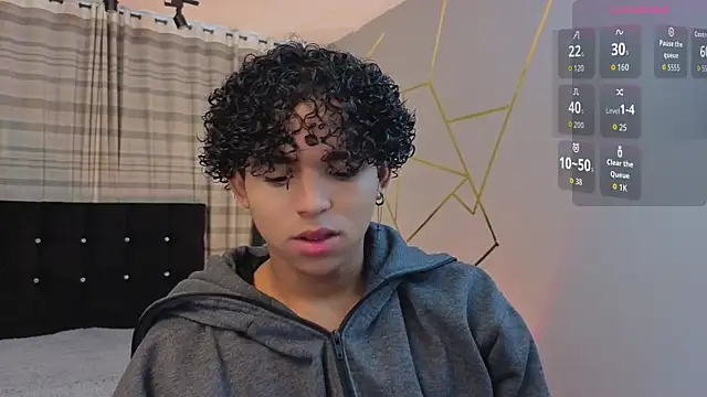 Snapshot of Noah_Smith04 chatting on October 28, 2:09 pm Noah Smith04 online show from October 28, 2:09 pm