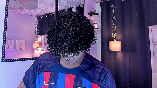 Snapshot of Noah_Smith04 chatting on November 18, 12:20 pm Noah Smith04 online show from November 18, 12:20 pm