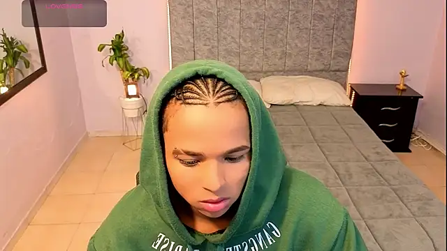 Snapshot of Noah_Smith04 chatting on November 23, 4:56 am Noah Smith04 online show from November 23, 4:56 am