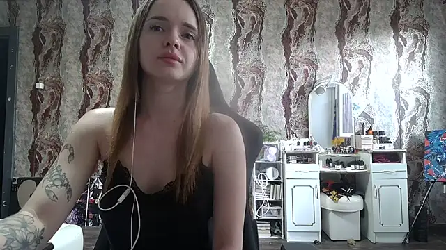 Snapshot of samanta55555 chatting on June 23, 11:08 am samanta55555 online show from June 23, 11:08 am