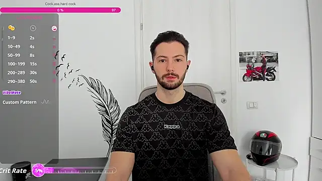 Snapshot of ZackFraser chatting on March 3, 6:41 am ZackFraser online show from March 3, 6:41 am