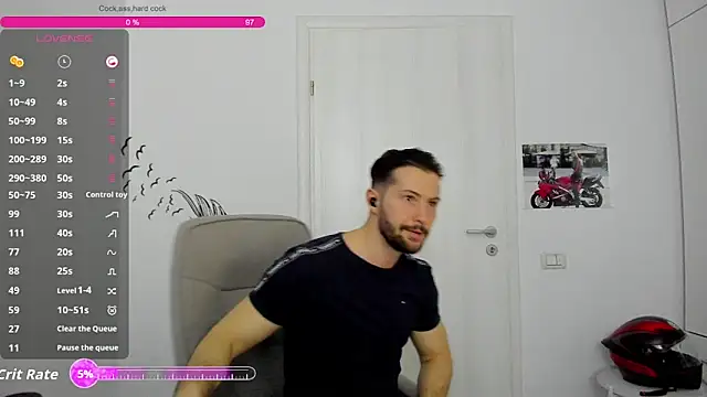 Snapshot of ZackFraser chatting on March 3, 6:47 pm ZackFraser online show from March 3, 6:47 pm