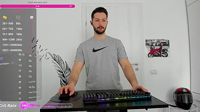 Snapshot of ZackFraser chatting on March 6, 6:43 am ZackFraser online show from March 6, 6:43 am