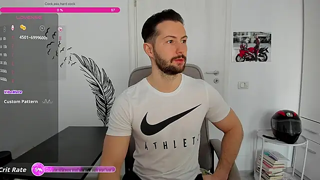 Snapshot of ZackFraser chatting on March 7, 6:21 am ZackFraser online show from March 7, 6:21 am