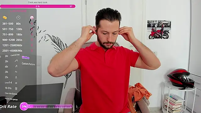 Snapshot of ZackFraser chatting on March 10, 8:19 am ZackFraser online show from March 10, 8:19 am