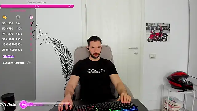 Snapshot of ZackFraser chatting on March 12, 6:41 am ZackFraser online show from March 12, 6:41 am