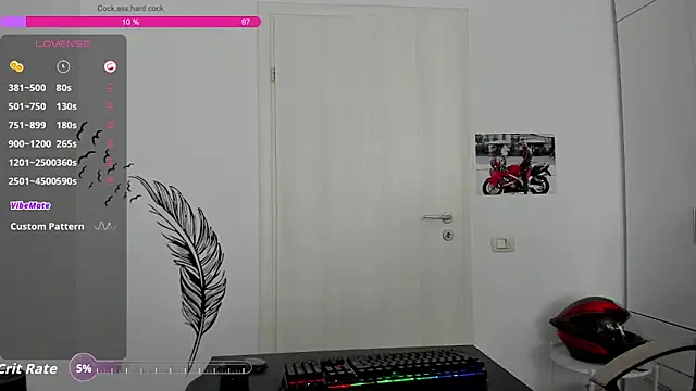 Snapshot of ZackFraser chatting on March 19, 7:01 am ZackFraser online show from March 19, 7:01 am