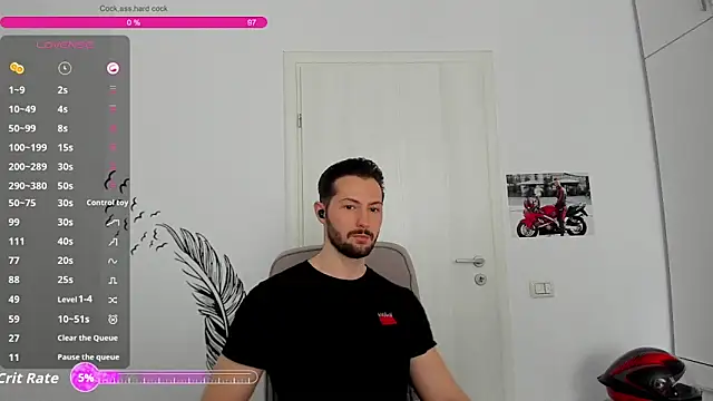 Snapshot of ZackFraser chatting on March 22, 10:40 am ZackFraser online show from March 22, 10:40 am