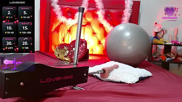 cleopatraa online show from December 14, 10:28 pm
