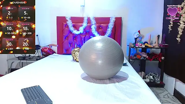 cleopatraa online show from December 30, 7:53 pm