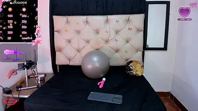 Snapshot of cleopatraa chatting on March 5, 7:54 pm cleopatraa online show from March 5, 7:54 pm