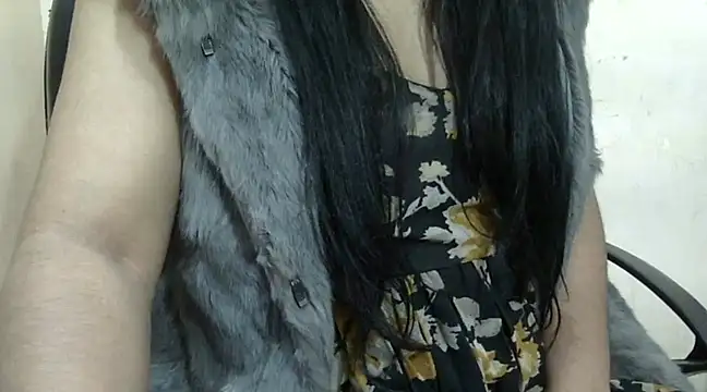 Snapshot of Naughty-Jiya chatting on January 13, 4:28 am Naughty-Jiya online show from January 13, 4:28 am