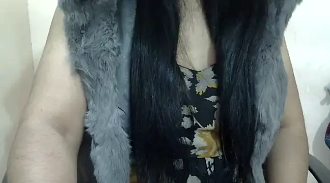 Snapshot of Naughty-Jiya chatting on January 24, 1:14 pm Naughty-Jiya online show from January 24, 1:14 pm