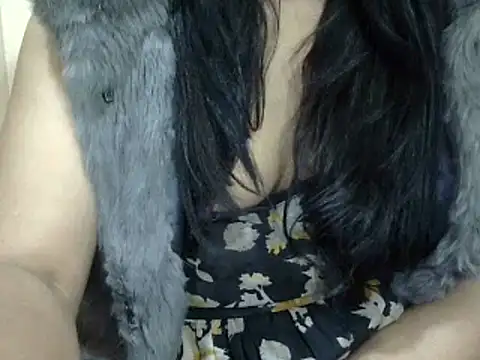Snapshot of Naughty-Jiya chatting on March 5, 8:43 am Naughty-Jiya online show from March 5, 8:43 am