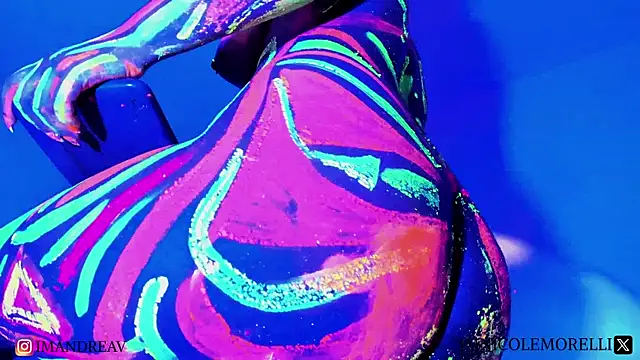 Nicolemorelli2 online show from January 15, 10:02 pm