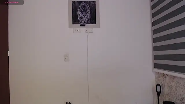 Snapshot of _Alice_Horny_Gh chatting on March 26, 2:28 am Alice Horny Gh online show from March 26, 2:28 am