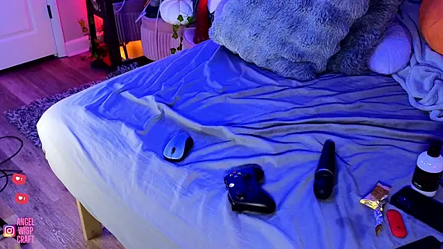 Angel-Lewd-Cake online show from February 16, 9:37 am