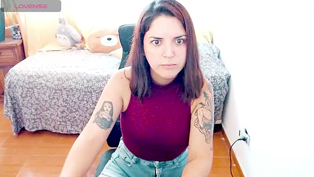 raquellov1 online show from March 4, 8:49 pm