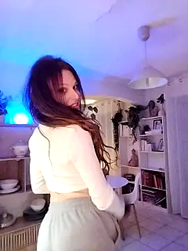 Luna Kitanna online show from January 19, 3:08 am