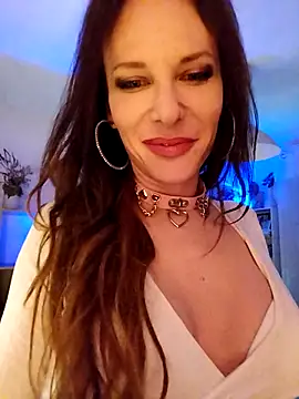 Luna Kitanna online show from February 2, 12:19 am