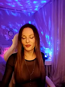 Luna Kitanna online show from December 4, 10:29 pm