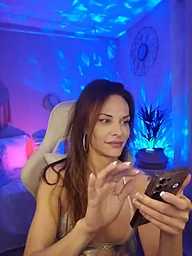 Snapshot of Luna_Kitanna chatting on July 5, 8:10 am Luna Kitanna online show from July 5, 8:10 am