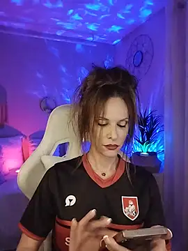 Snapshot of Luna_Kitanna chatting on July 19, 6:11 pm Luna Kitanna online show from July 19, 6:11 pm