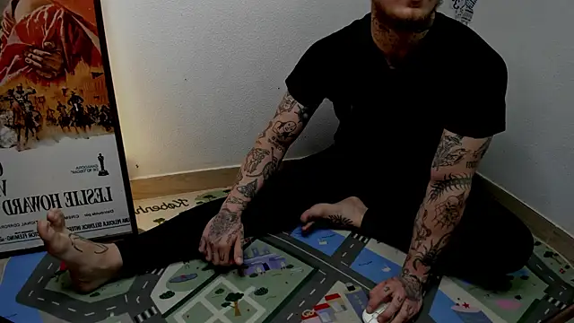 layneinchains online show from October 6, 8:45 am