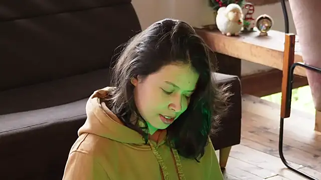 Kozzy  online show from December 28, 8:36 pm