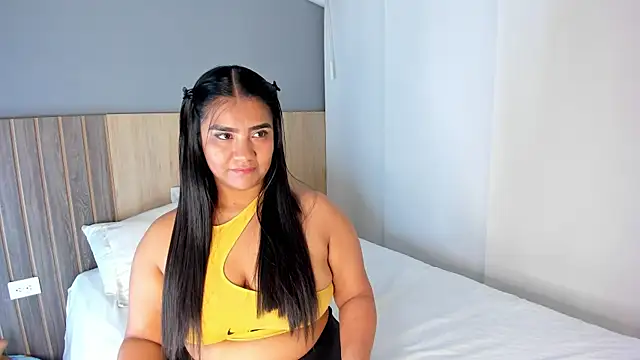 Snapshot of hannnasmith chatting on November 6, 2:56 am hannnasmith online show from November 6, 2:56 am